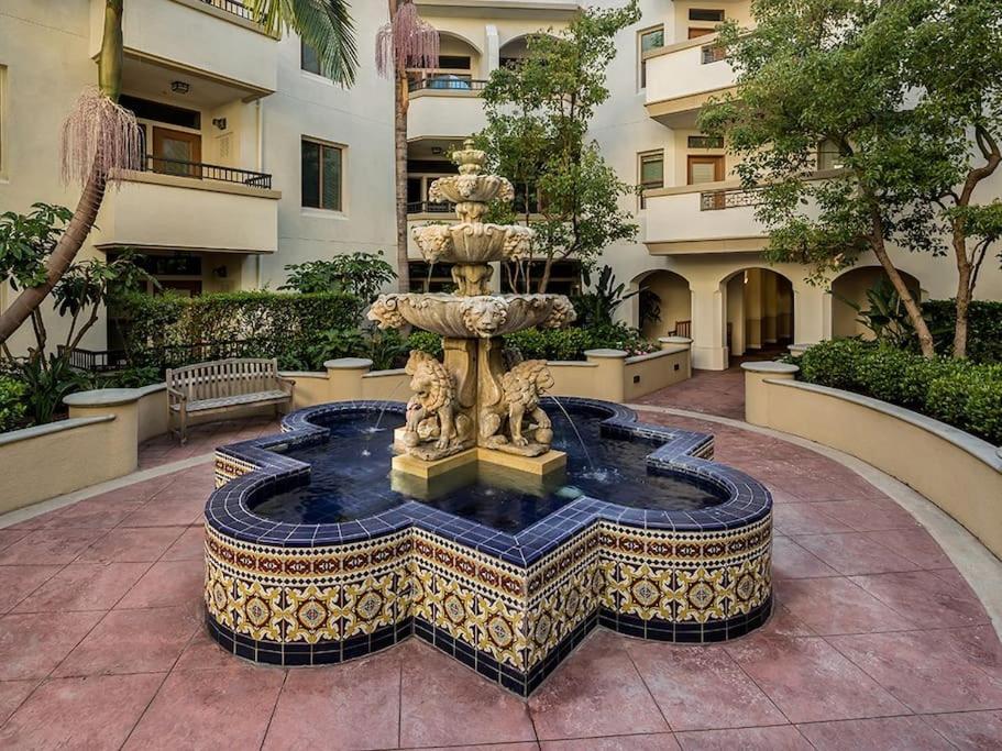 Cozy Large 1 Bedroom Condo By Ucla Los Angeles Exterior photo